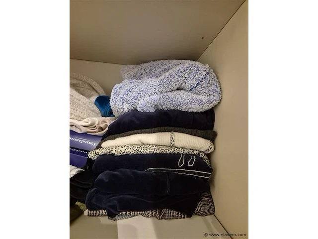 Groot lot kledij - afbeelding 5 van  9