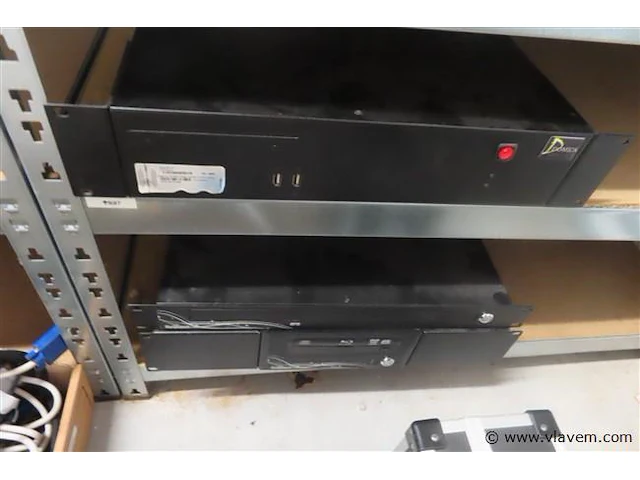 Groot lot laptops (onder andere apple, dell en lenovo), ipad en adapters, werking onbekend - afbeelding 3 van  12