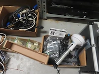 Groot lot laptops (onder andere apple, dell en lenovo), ipad en adapters, werking onbekend - afbeelding 4 van  12