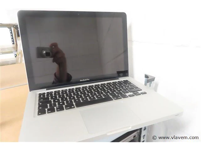 Groot lot laptops (onder andere apple, dell en lenovo), ipad en adapters, werking onbekend - afbeelding 10 van  12