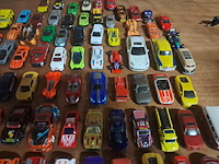 Groot lot metalen wagens 87 stuks - afbeelding 3 van  6