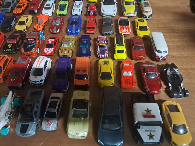 Groot lot metalen wagens 87 stuks - afbeelding 5 van  6