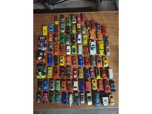 Groot lot metalen wagens 87 stuks - afbeelding 6 van  6