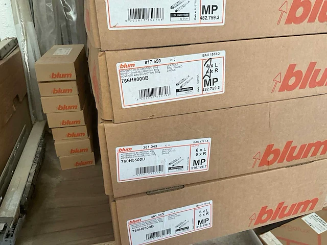 Groot lot meubelbeslag en houtafwerkingsmateriaal - afbeelding 4 van  19