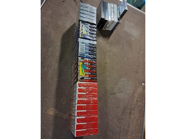 Groot lot nieuwe cassette bandjes 36 stuks - afbeelding 6 van  6