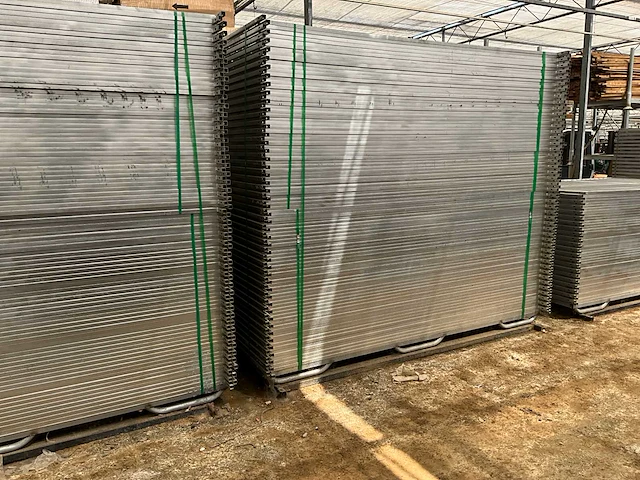 Groot lot panelen hondenren + deuren - afbeelding 7 van  14