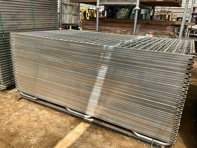Groot lot panelen hondenren + deuren - afbeelding 9 van  14