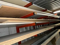 Groot lot plaatmateriaal en enkele kastdeurtjes. - afbeelding 4 van  27
