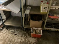 Groot lot verf en toebehoren - afbeelding 24 van  27