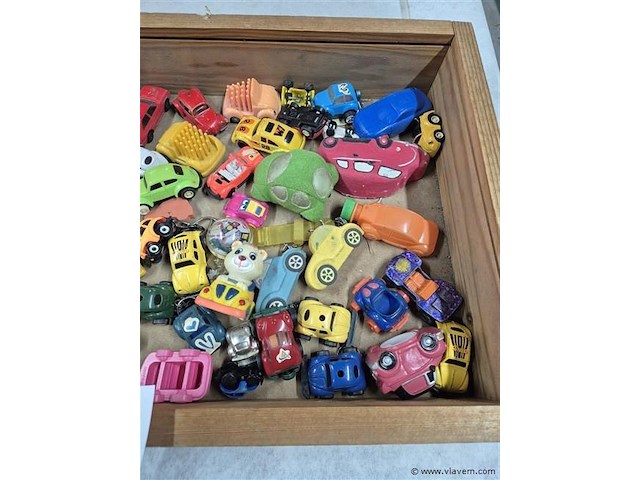 Groot lot volgens foto's - afbeelding 3 van  3