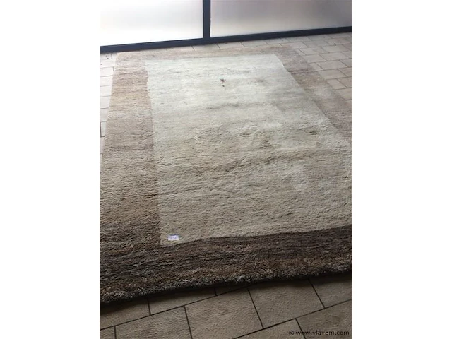 Groot modern tapijt - afbeelding 1 van  2