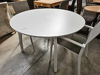 Grosfillex alu tuintafel sunset wit mat dia 130cm met hpl blad wit - afbeelding 1 van  5
