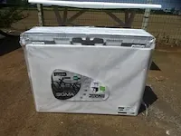 Grosfillex plooitafel wit - afbeelding 1 van  4