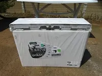 Grosfillex plooitafel wit - afbeelding 1 van  3