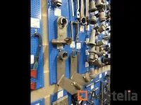 Grote aantal gereedschappen en stukken voor garage - afbeelding 3 van  82