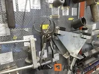 Grote aantal gereedschappen en stukken voor garage - afbeelding 24 van  82