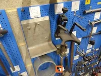 Grote aantal gereedschappen en stukken voor garage - afbeelding 68 van  82