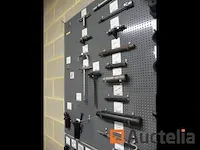 Grote aantal gereedschappen en stukken voor garage - afbeelding 76 van  82