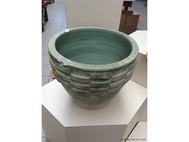Grote bloempot - afbeelding 1 van  3
