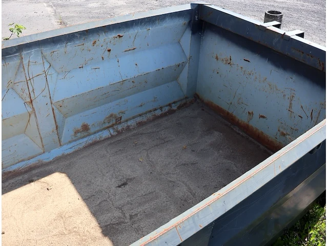 Grote container - afbeelding 6 van  6