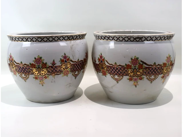 Grote decoratieve bloempot (x2) - afbeelding 1 van  4