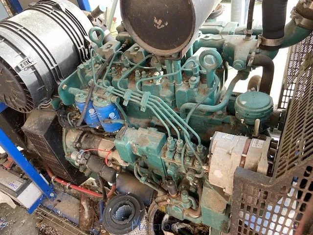 Grote dieselgenerator - afbeelding 4 van  18