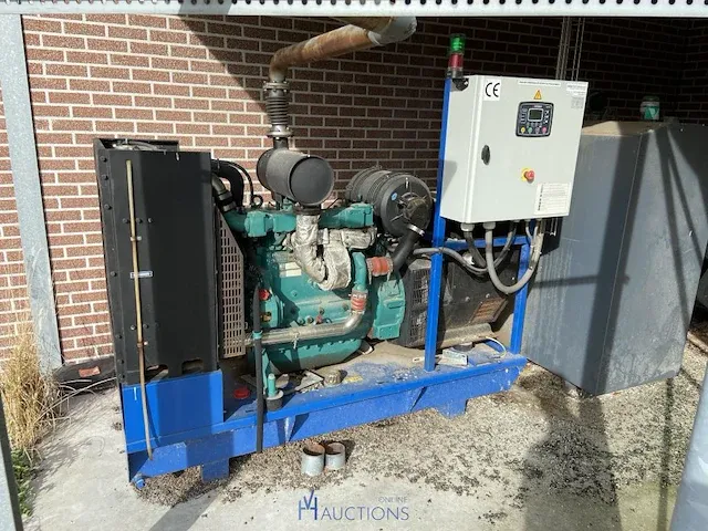 Grote dieselgenerator - afbeelding 1 van  18