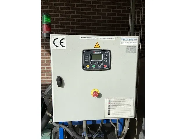 Grote dieselgenerator - afbeelding 13 van  18
