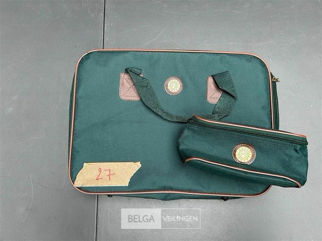 Grote en kleine tas - afbeelding 1 van  1