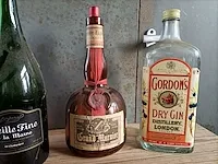 Grote flessen decoratief, oa. grand marnier, 3 stuks - afbeelding 2 van  4