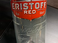 Grote flessen + houder v vodka eristoff 2 x 65 cm - afbeelding 3 van  4