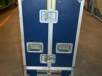 Grote flightcase op wielen - afbeelding 9 van  10