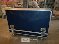 Grote flightcase op wielen - afbeelding 10 van  10