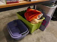 Grote hoeveel schoonheidsprodukten en dergelijken - afbeelding 8 van  8
