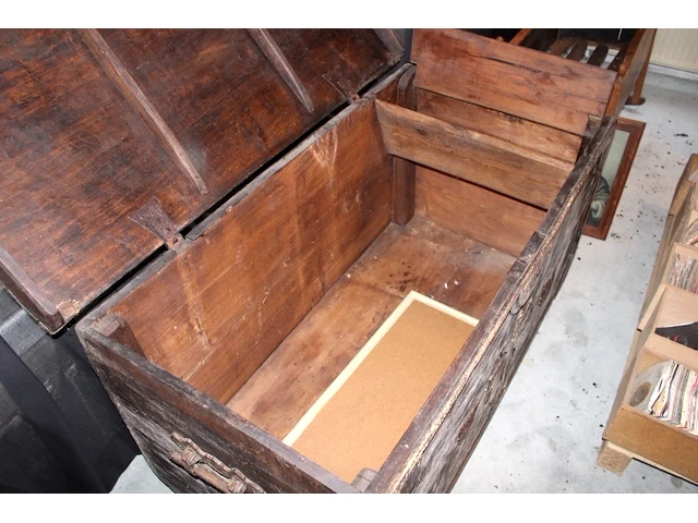 Grote houten koffer - afbeelding 3 van  3