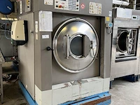 Grote industriële wasmachine milnor - afbeelding 2 van  7
