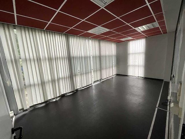 Grote kantoorunit bestaande uit 12 units - afbeelding 7 van  35