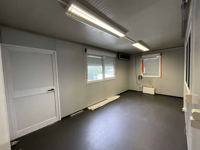 Grote kantoorunit bestaande uit 12 units - afbeelding 21 van  35