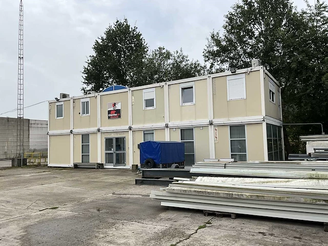 Grote kantoorunit bestaande uit 12 units - afbeelding 23 van  35