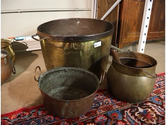 Grote koperen pot - afbeelding 1 van  5