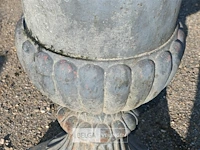 Grote metalen siervaas - afbeelding 5 van  6