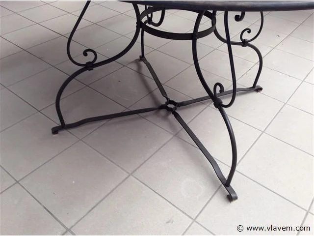Grote metalen tafel - afbeelding 3 van  3
