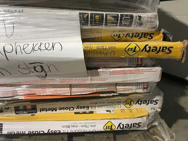 Grote mixpartij baby artikelen 35 pallets - afbeelding 51 van  62