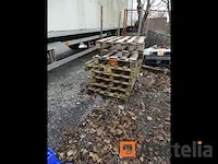 Grote pallet in gyproc, 8 pallets - afbeelding 3 van  3