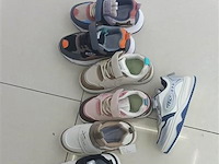 Grote partij 230 kinderschoenen - afbeelding 2 van  6