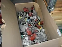 Grote partij afgesneden slangkoppelingen - afbeelding 4 van  5