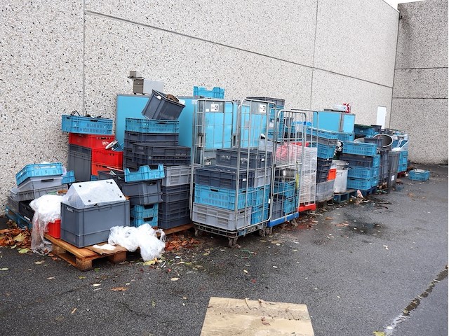 Grote partij afwas - afbeelding 1 van  16