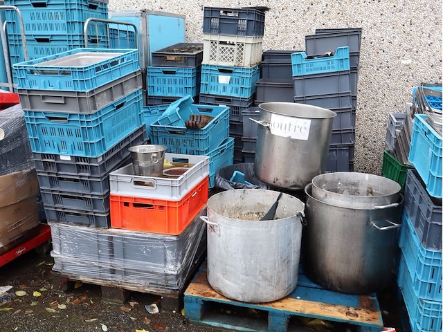 Grote partij afwas - afbeelding 13 van  16