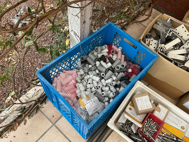 Grote partij bevestigingsmateriaal - afbeelding 2 van  7