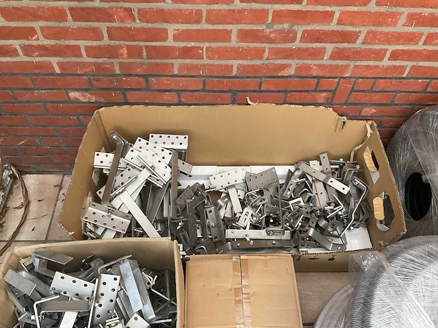 Grote partij bevestigingsmateriaal - afbeelding 6 van  7